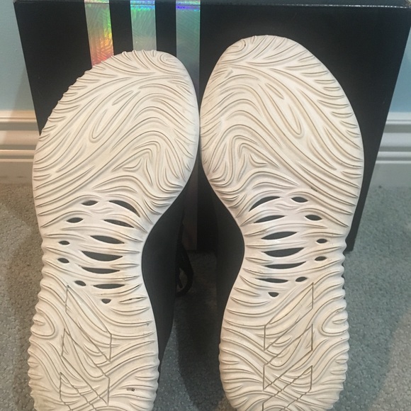 Adidas Dame 4 Static 2017 - Picture 3 of 7